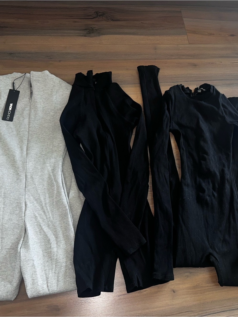 Women’s Black Ribbed Long-Sleeve Top - Classic Fit